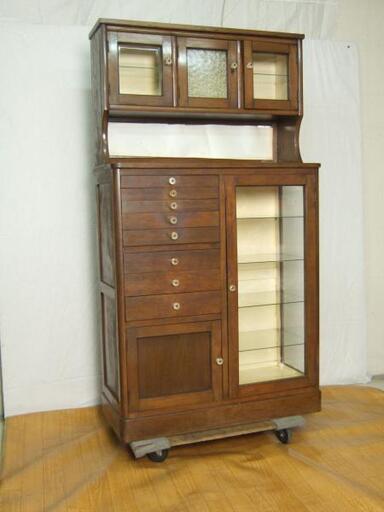 古い医療棚　昭和レトロ 木製キャビネット デンタルキャビネット モールガラス 歯医者 ケビント