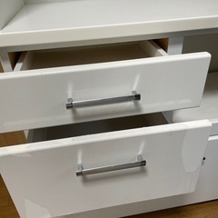 食器棚の画像