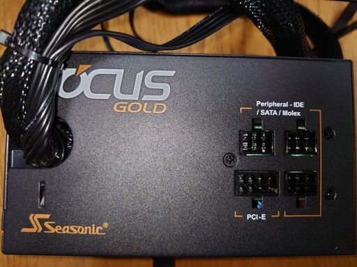 【使用3年未満 中古動作品】Seasonic SSR-750FM 本体 SATAコネクタx4x1本 750W 80Plus Gold セミプラグイン 2018年式