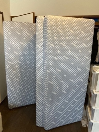 エムール　三つ折りマットレス　クイーンサイズ