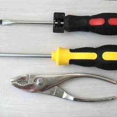 【半額】 あれば便利！男の道具箱７点bセット：クレ5-56＋おまけ付き(道具箱）の画像