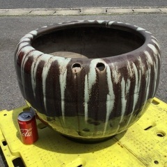 中古　大型火鉢　幅52　　奥行52　　高さ39.5　 （ｃｍ）　大きい　火鉢　　灰無し　　ひびあります。　メダカ　飼育　の画像