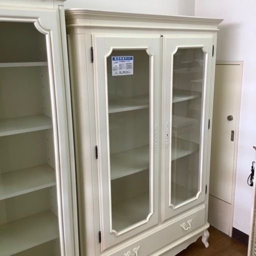 鍵付き2枚扉食器棚【トレファク 川越店】