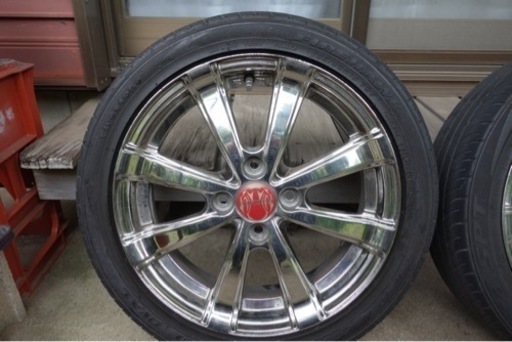 アルミホイール（メッキ仕様）タイヤはおまけ