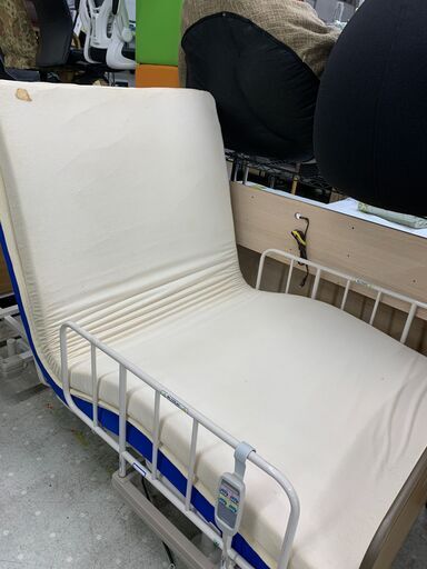 値下げしました！　◎電動介護ベッド　シーホネンス　ケプロコア820R　動作OK　2モーター　マット使用感あり　枕元汚れ・シミあり◎