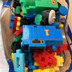 男の子　工具、ブロック　おもちゃの画像