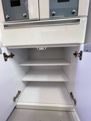 食器棚 ホワイト系