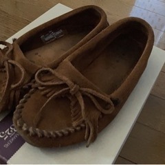 【無料】MINNETONKA ミネトンカ 靴
