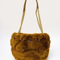 CHANEL (シャネル) チェーンショルダーバッグ ラパンファー ポーチ付き 品番m11-13の画像