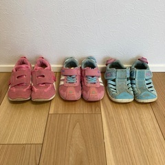 【ありがとうございました】女児　スニーカー・サンダル