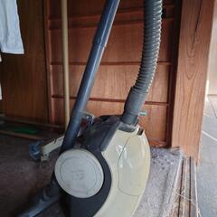 掃除機　掃除必須