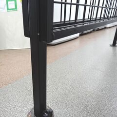 お値下げ！突っ張りラック メッシュ 幅95×高231㎝ ブラック 壁掛けラック 両面使用可能 壁面収納 店頭 ディスプレイ棚　西岡店の画像