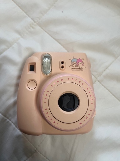今週受け取れる方いますか？！FUJIFILM インスタントカメラ チェキ instax mini 8 キキ\u0026ララ INS MINI 8 KIKILALA rdzdsi3