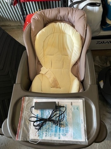 Apricaのハイローベッドチェアー