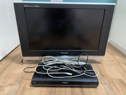 テレビ　Blu-rayレコーダー　セット