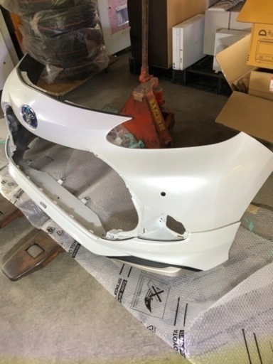 新型アクア　モデリスタフロントスポイラー　バンパーセット