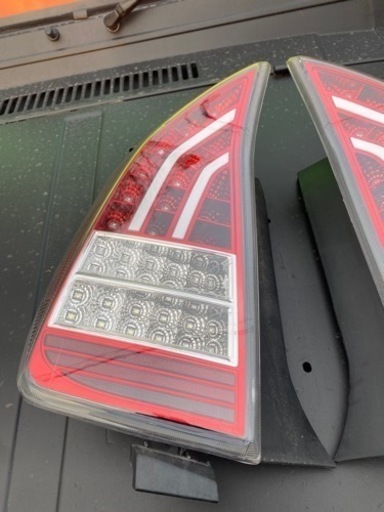 30プリウス　LEDテール