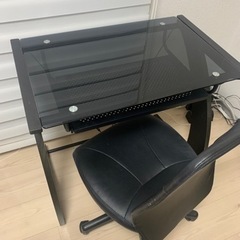 ガラスPCデスクとイス