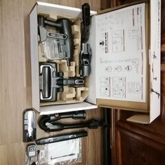 【取引中】Shark（シャーク）コードレス掃除機 EVOFLEX S30の画像