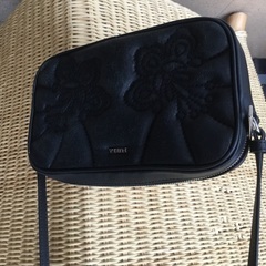 FURLAショルダーバッグの画像