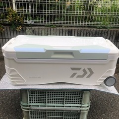 クーラーボックス DAIWAトランクマスターHD II TSS ...