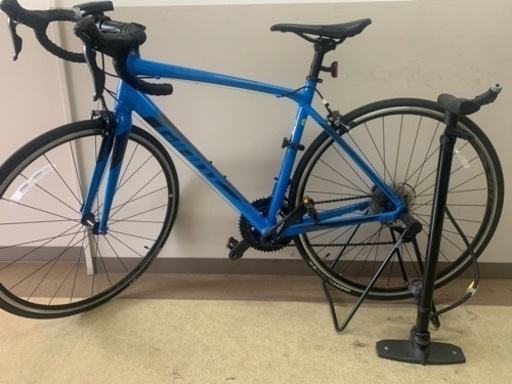 ジャイアント　ロードバイク【備品付き】