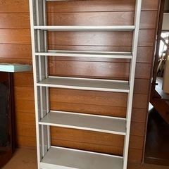 スチール本棚
