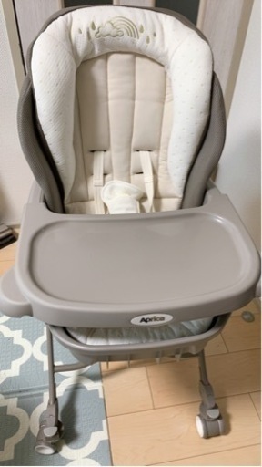 交渉中【美品】アップリカ ユラリズム オート