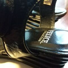 皮革製23.5サンダル3Eの画像