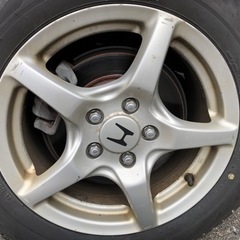 【値下げ】中古スタッドレスタイヤ２１５／５５Ｒ１６×４本の画像