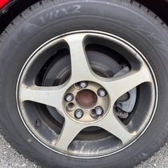 【値下げ】中古スタッドレスタイヤ２１５／５５Ｒ１６×４本
