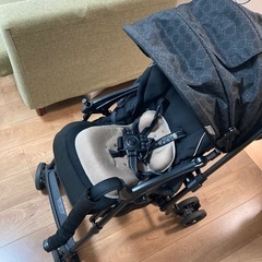 ベビーカー　combi メチャカルハンディα 