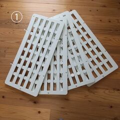 ①プラスチックすのこ&②薬箱&③果物かご