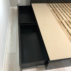 ダブルベッド用フレーム　収納つきの画像