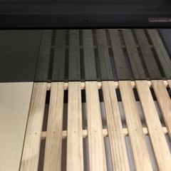 ダブルベッド用フレーム　収納つきの画像