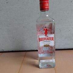 BEEFEATER　ジン　７００ml