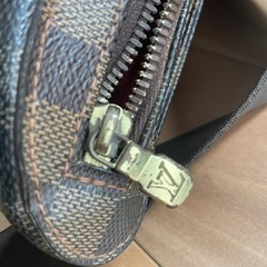 LOUIS VUITTON ショルダーバッグの画像