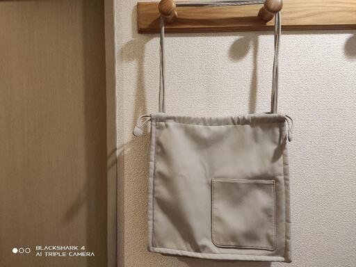 LEPSIM 肩掛けバッグ　ほぼ新品13日まで