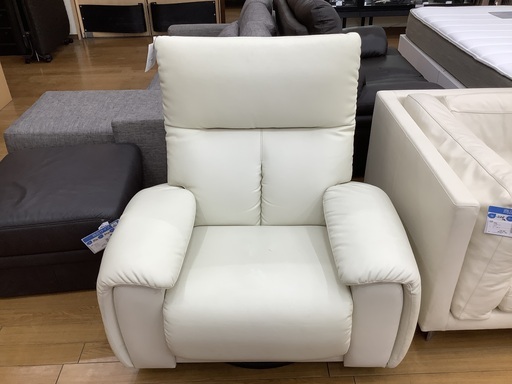 富士ファニチア　1人掛けソファー　回転式　ヨゴレ有　合皮　ホワイト