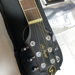 アコースティックギターの画像