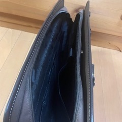 【お譲り先が決まりました】DIGIO パソコンバッグ　１・2回使用のみの美品ですの画像