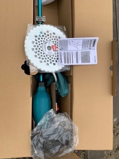 マキタ MUR369 充電式草刈機18V+18V 刈込幅255mmチップソー付 Uハンドル！新品未使用
