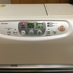 MITUBISHI石油ファンヒーター　大型   3,000円の画像