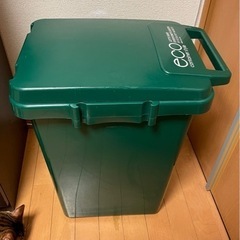 【取引進行中】ゴミ箱 45lの画像