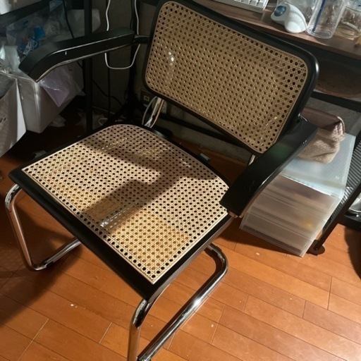 デザイナーチェアリプロダクト品