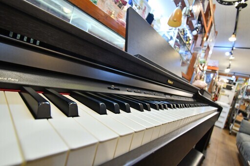 Roland HP503 電子ピアノ（本体のみ）　　※福岡市引取り限定 Roland HP503 電子ピアノ（本体のみ） ※福岡市引取り限定 Roland HP503