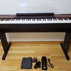 ヤマハ  デジタルピアノ P-120　分解して車に積める状態です...