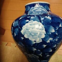 バラの花瓶の画像