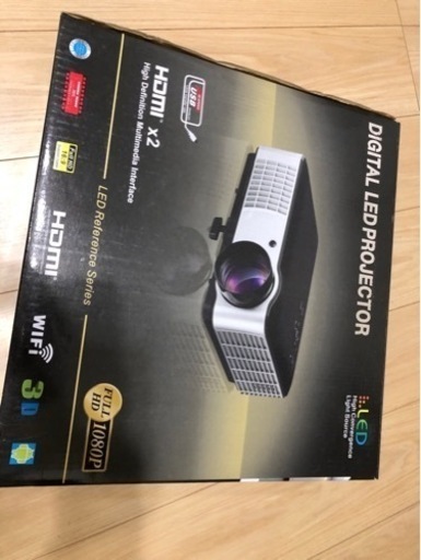 プロジェクター　値下中　projector dbpower 1080P HD 解像度：1280*800 2800lm