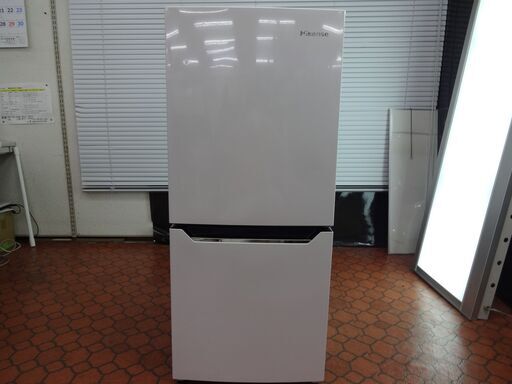 ID 004382　冷蔵庫　２ドア　ハイセンス　130L　２０１９年製　HR-D1302